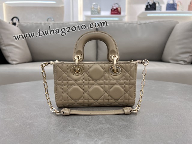 Dior专柜新款迪奥高仿原单杏色新款Lady D-Joy手袋手提女包 djfk1827